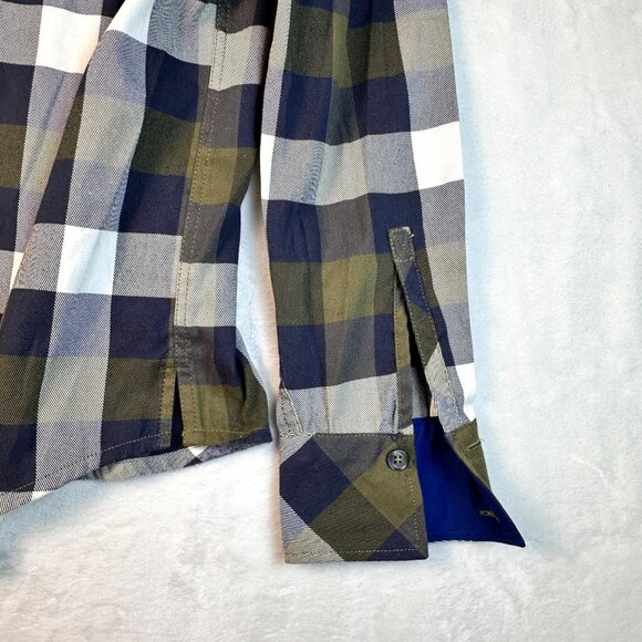Mammut Men’s Plaid Button-Up Shirt Blue Green White Size S Flannel Hiker Wear - Picture 9 of 9